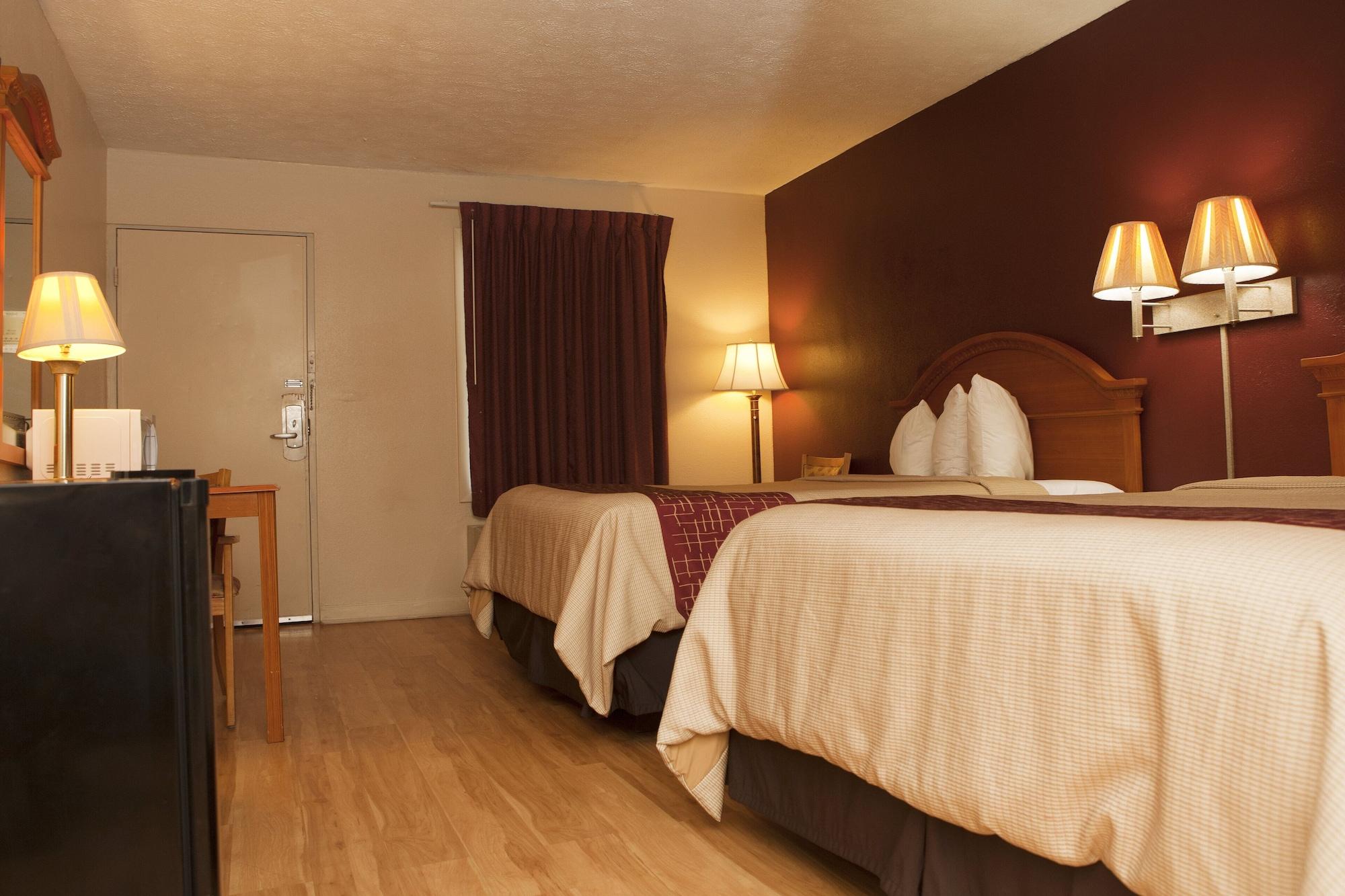 Red Roof Inn & Suites Jackson, Tn Bagian luar foto