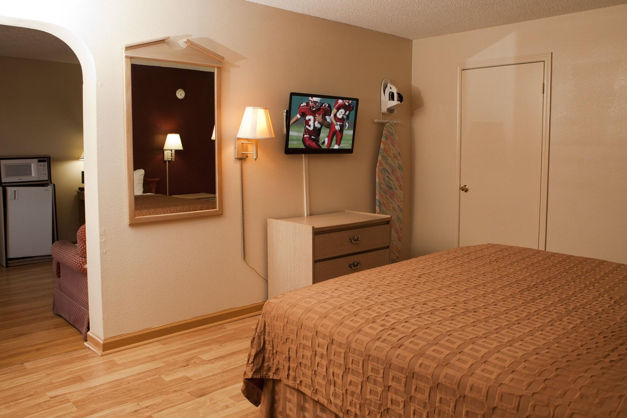 Red Roof Inn & Suites Jackson, Tn Bagian luar foto