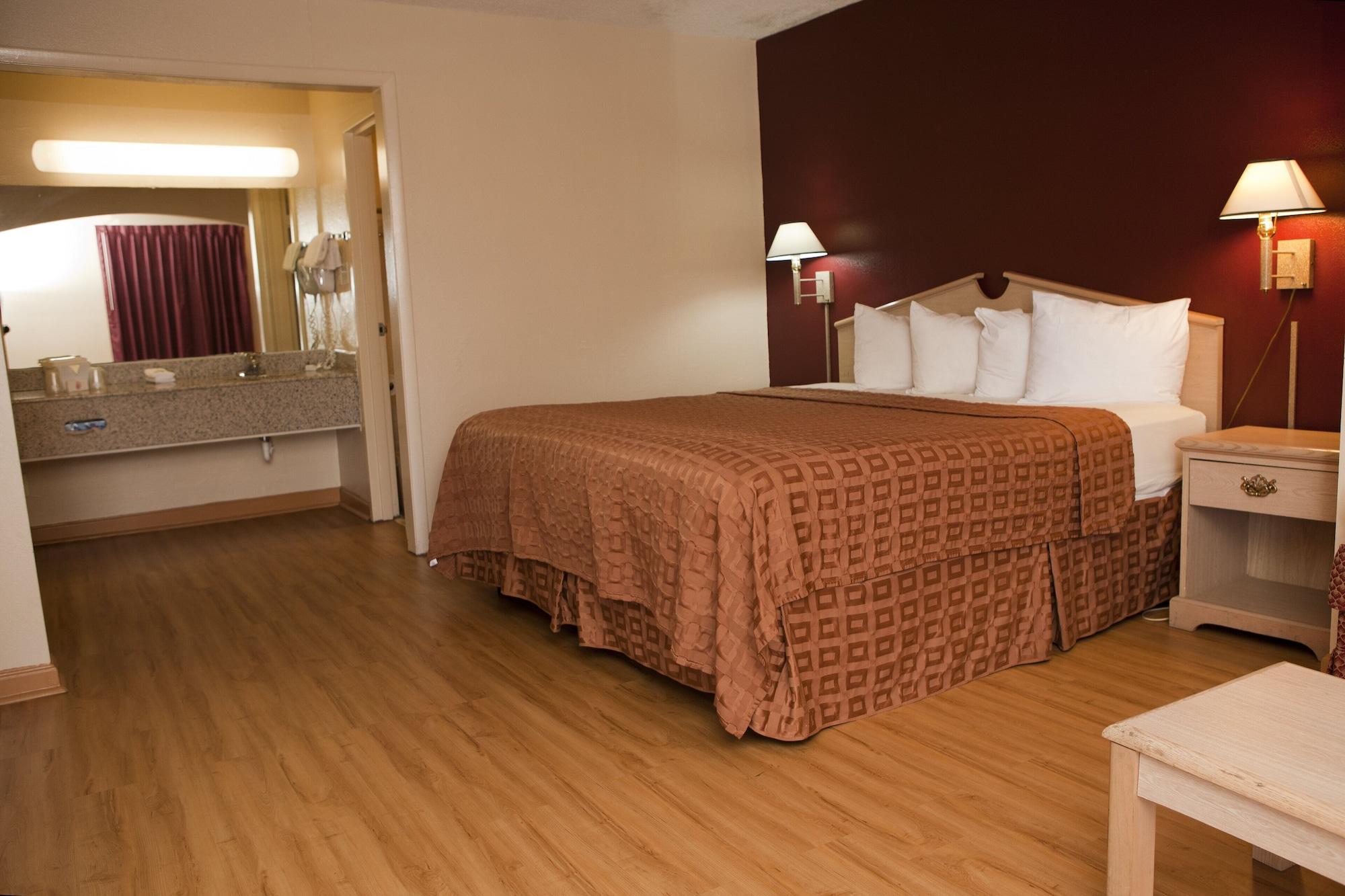 Red Roof Inn & Suites Jackson, Tn Bagian luar foto